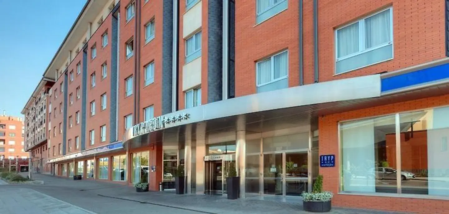 Hotel Leon Camino Affiliated by Melia EXTERIOR