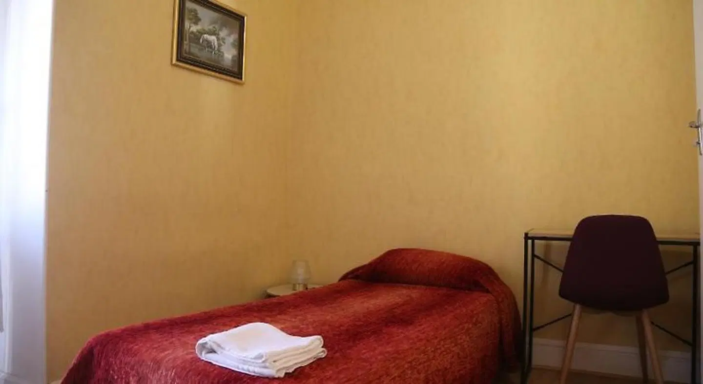 Hôtel Le Parisien ROOM_EXAMPLE