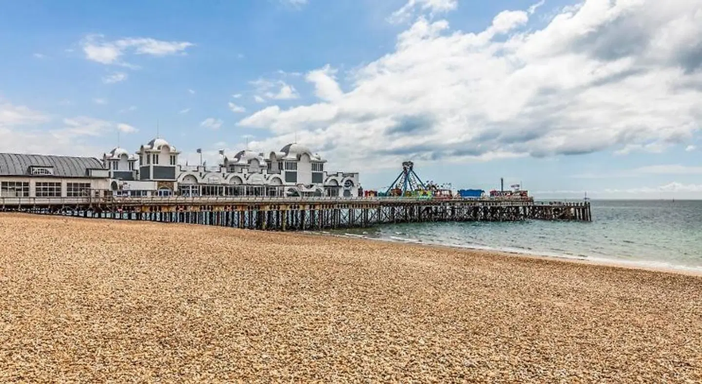 Ashbys Southsea Strand