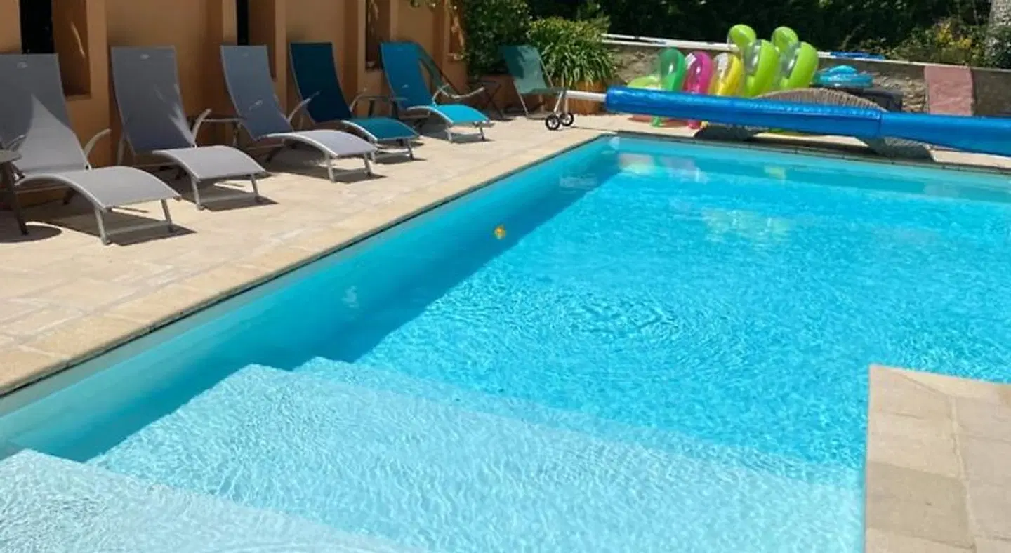 Domaine des deux Rivières OUTDOOR_POOL