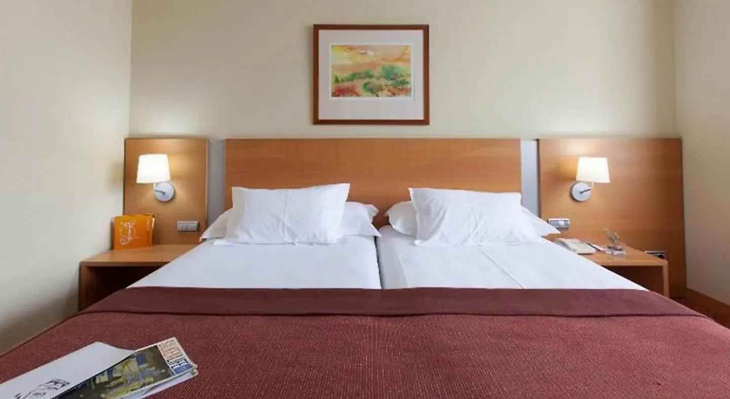 Silken Luis de León ROOM_EXAMPLE