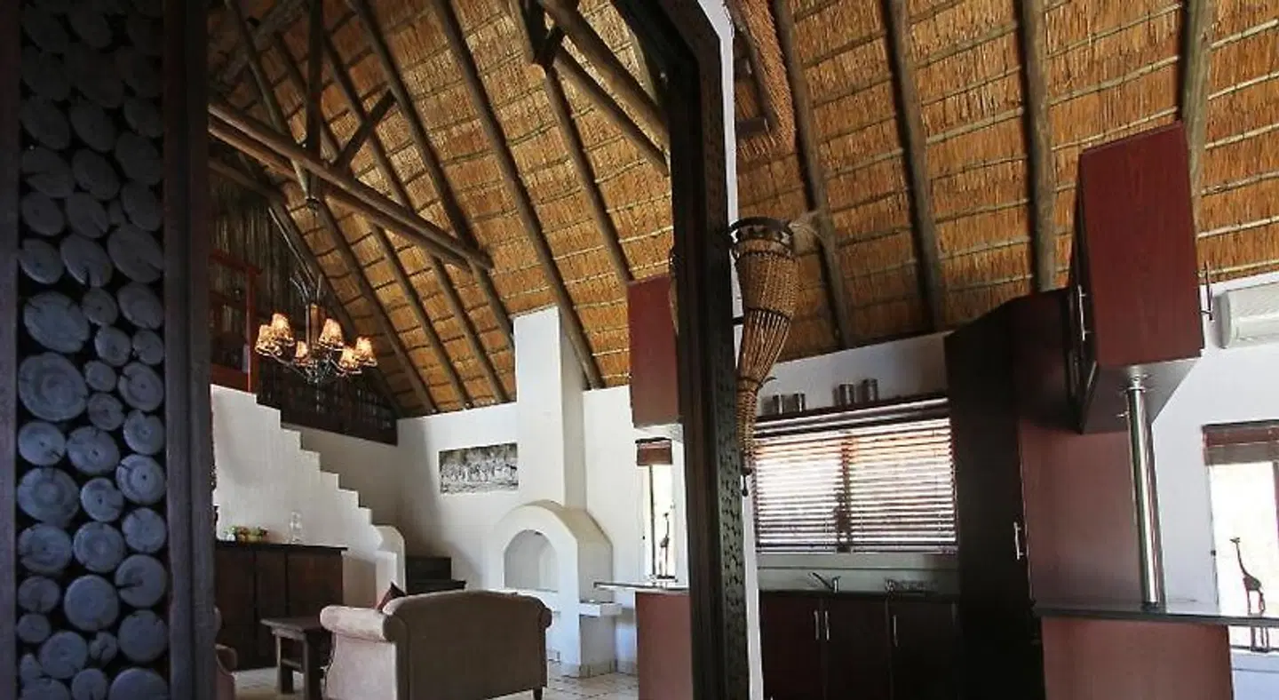 Normann Safari Bush Lodge LOUNGE_LOBBY