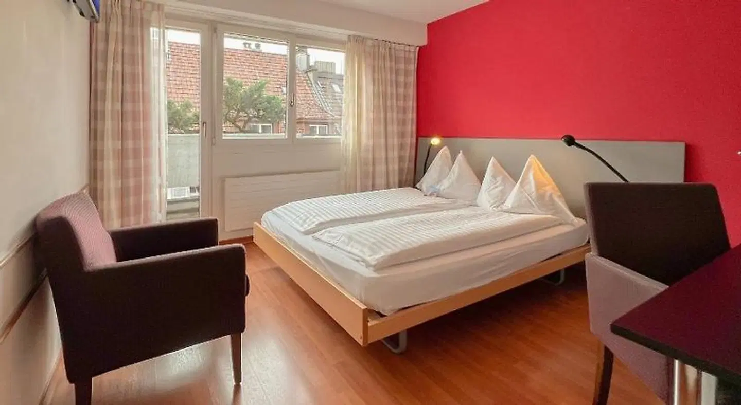 Rothaus ROOM_EXAMPLE