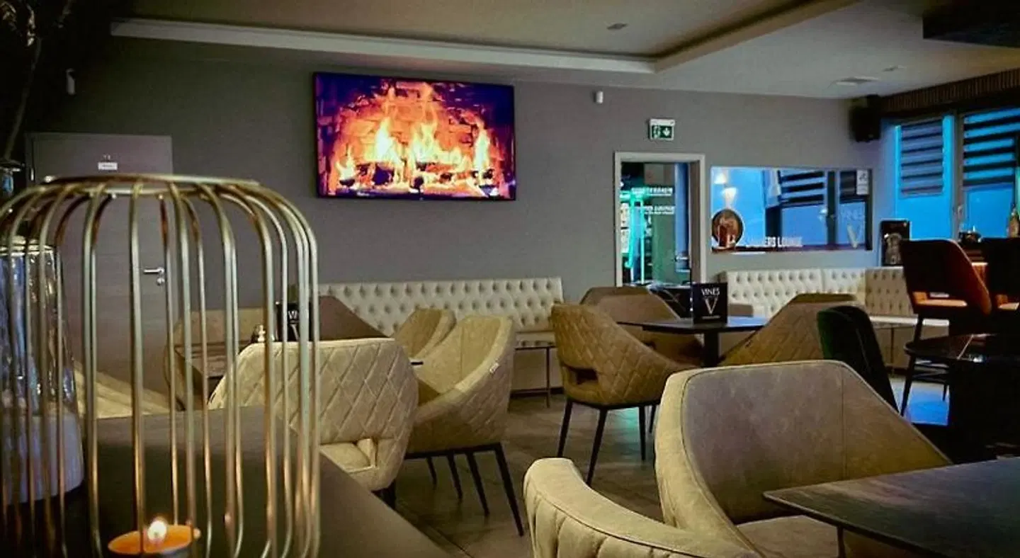 City Vibes Hotel Bar