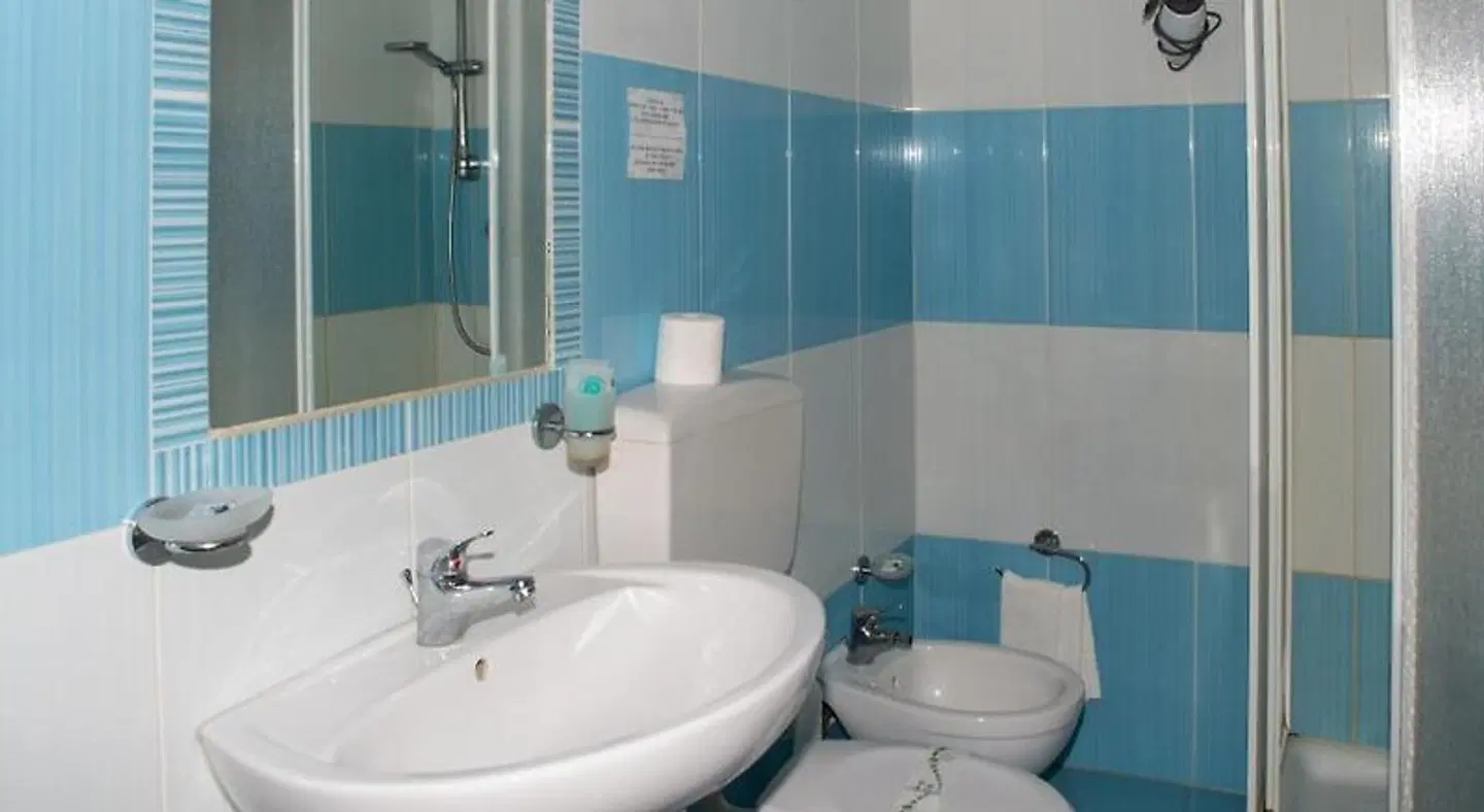 Populus Affitta Camere Badezimmer