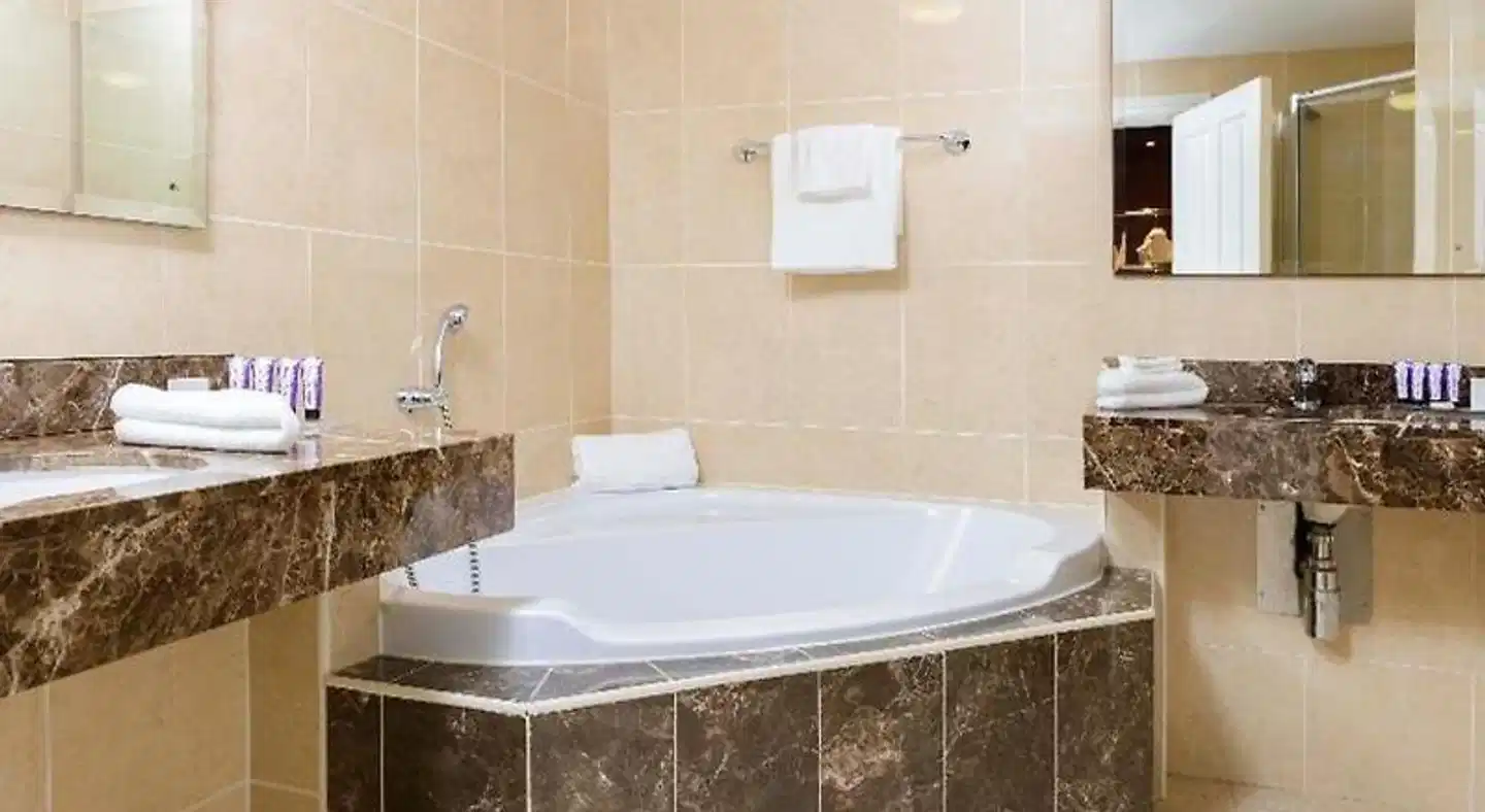 The Brehon Hotel & Spa Badezimmer