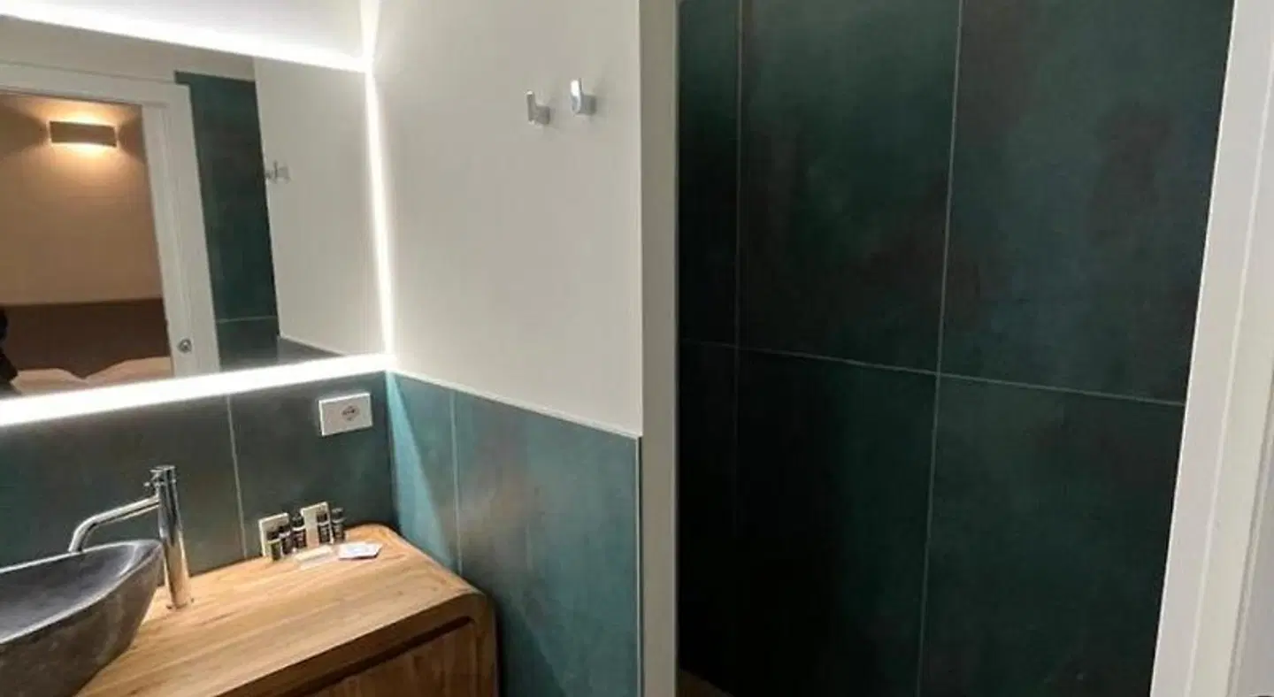 Hotel Villa Maranello Badezimmer