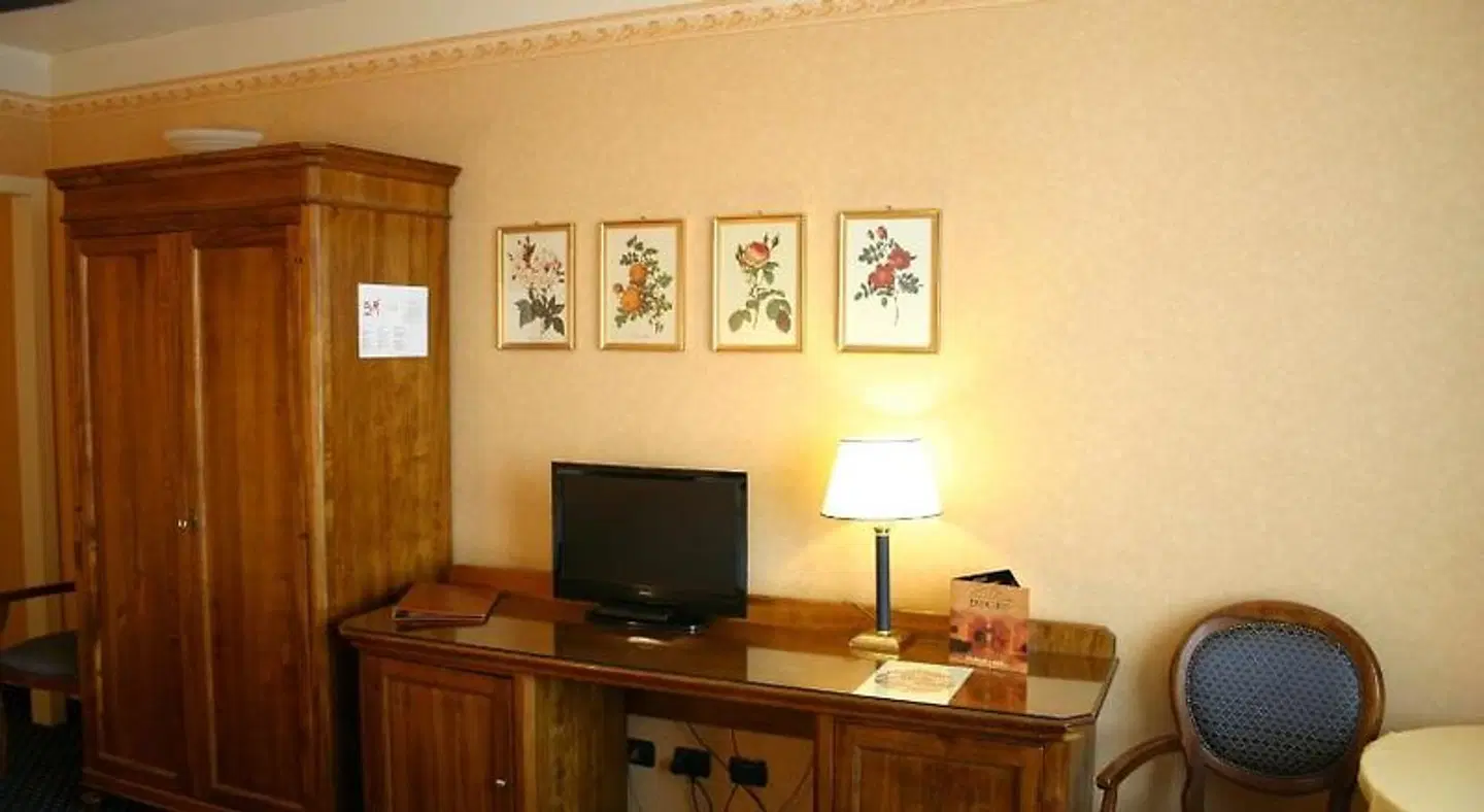 Don Carlo ROOM_EXAMPLE