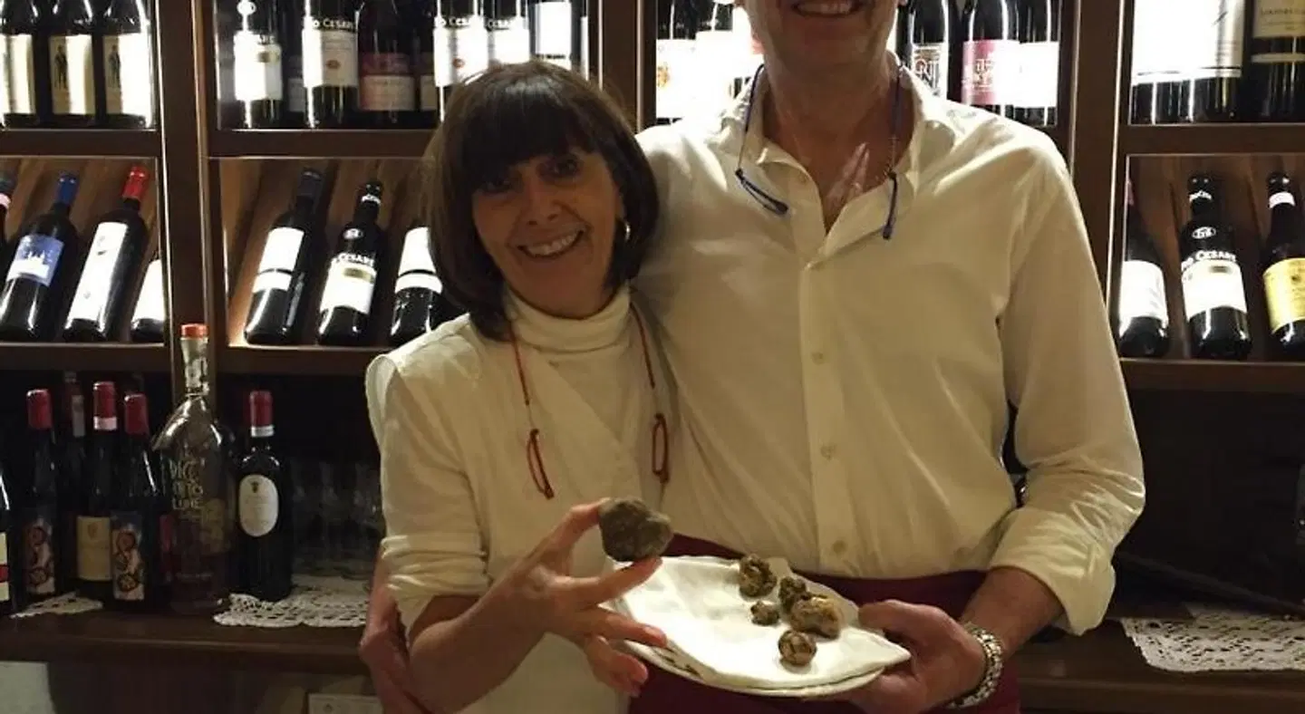 B&B La Ceramica Moline PEOPLE
