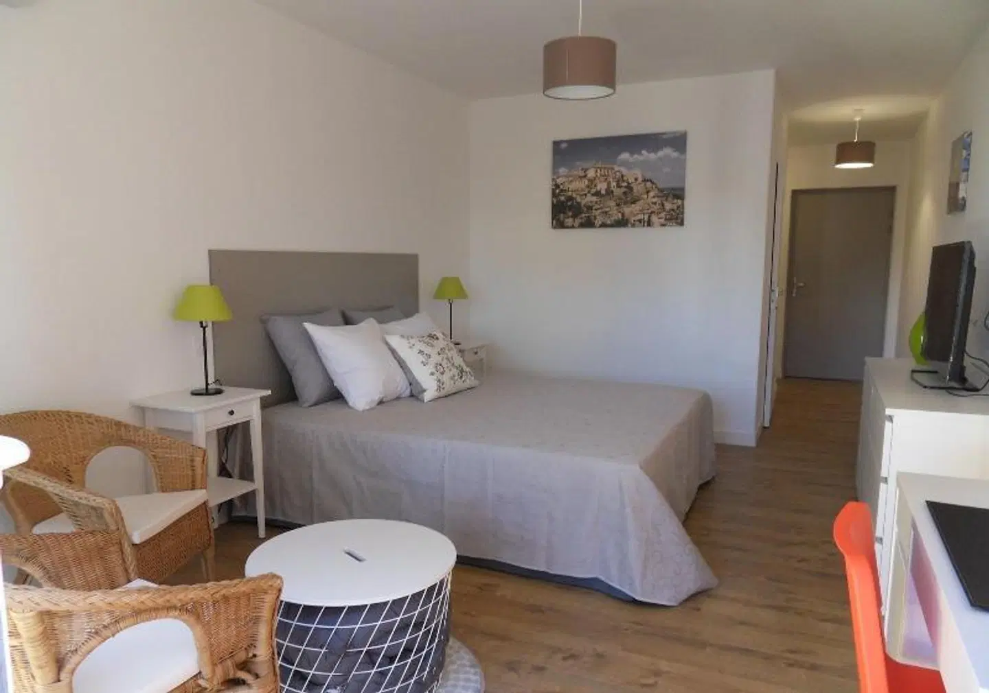 Lou Meinado ROOM_EXAMPLE