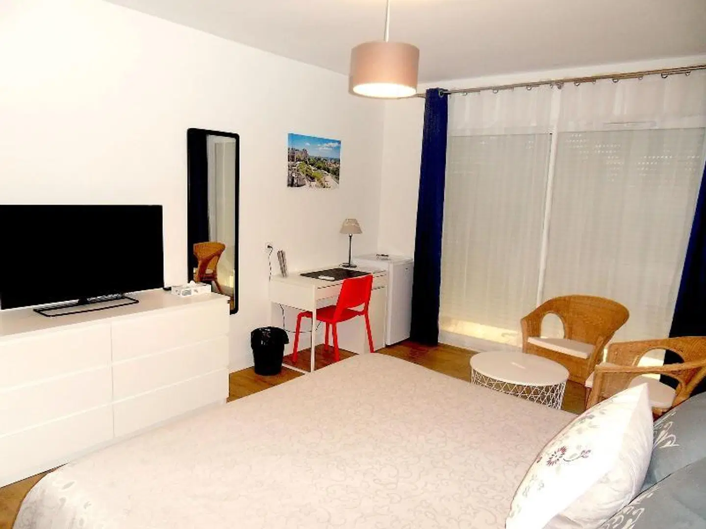 Lou Meinado ROOM_EXAMPLE