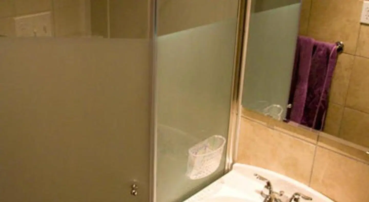 McMaster Accommodations Badezimmer