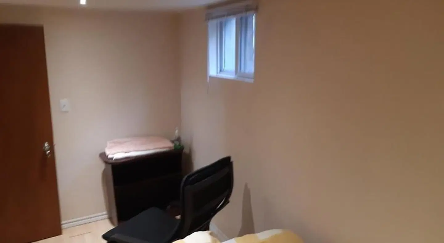 McMaster Accommodations ROOM_EXAMPLE