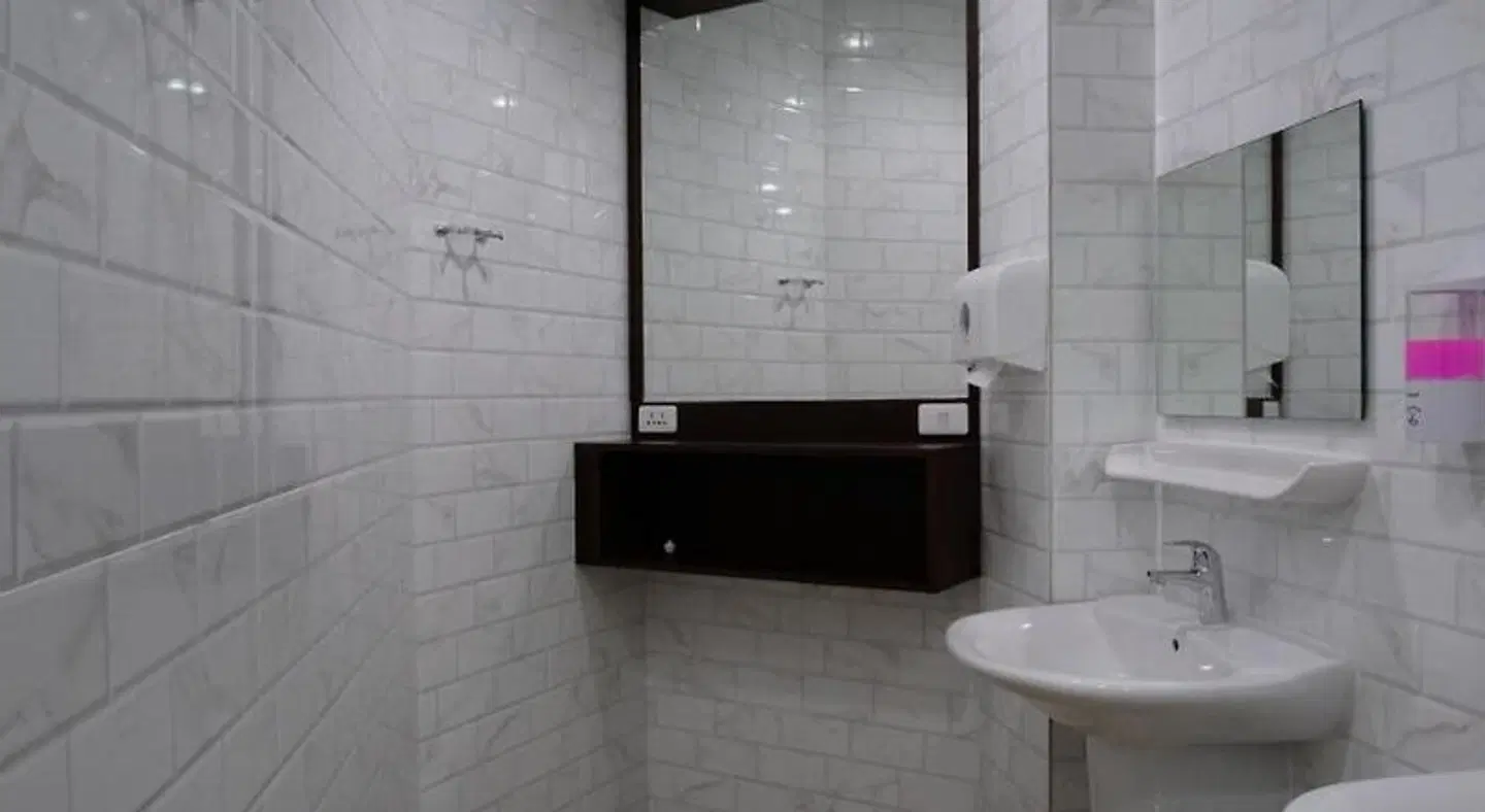 ChaLi's Family Hotel & Hostel Badezimmer