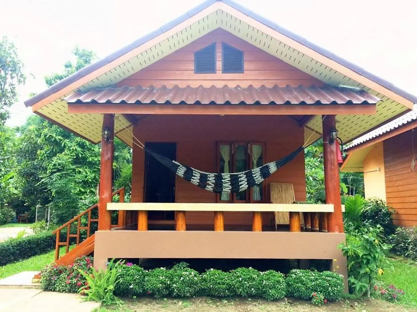 Pai Nam Now EXTERIOR