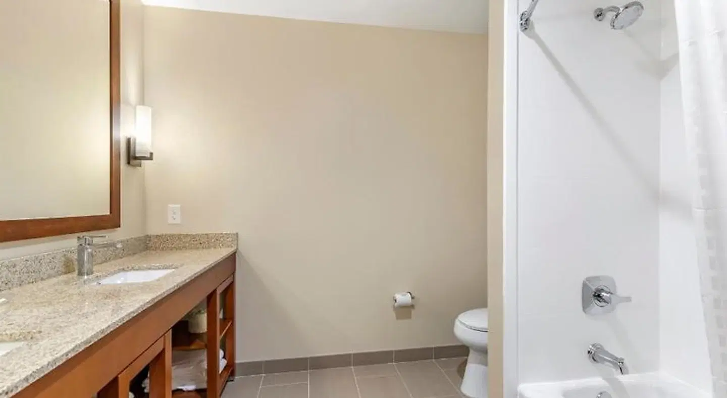 Comfort Suites San Antonio Ft. Sam Houston/SAMMC Area Badezimmer