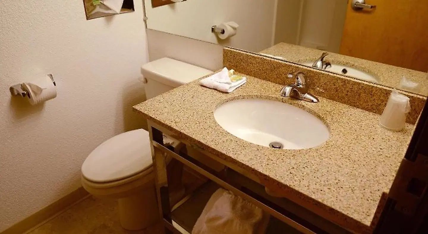Riversage Billings Inn Badezimmer