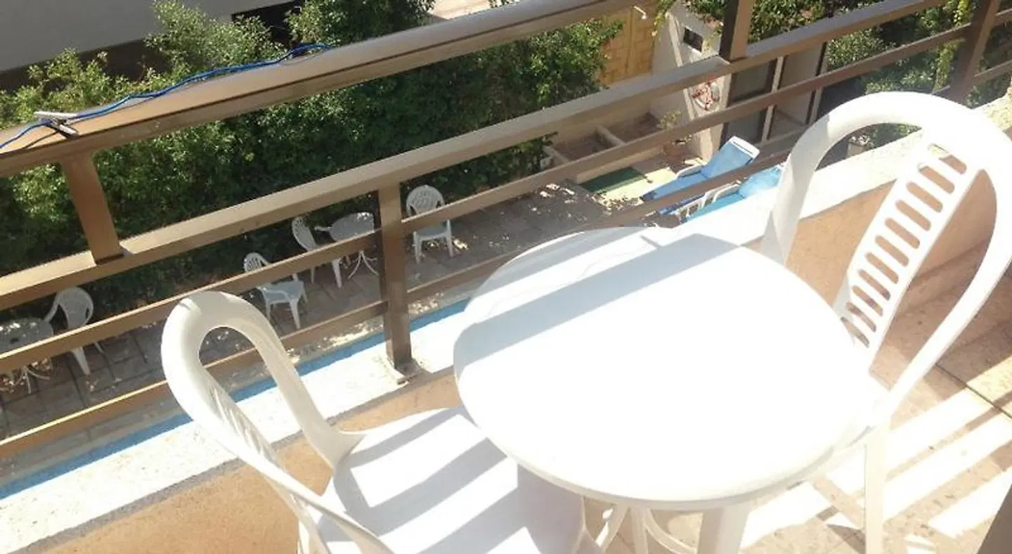 Panklitos Tourist Apartments Terrasse