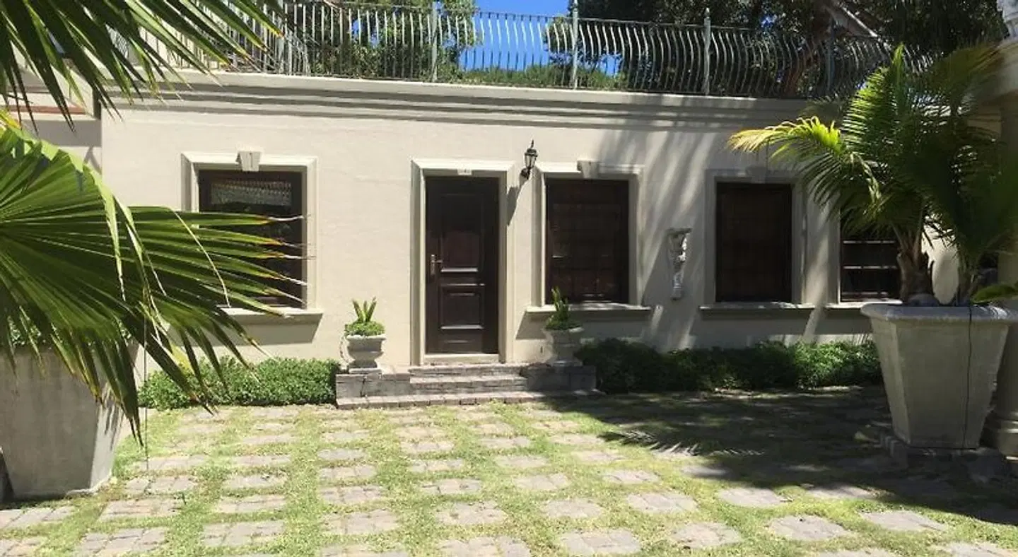 Ibis House EXTERIOR