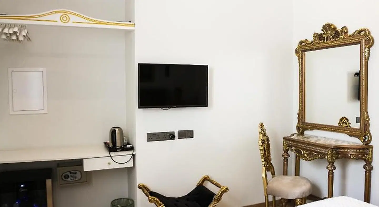 9 Muses Hotel ROOM_EXAMPLE