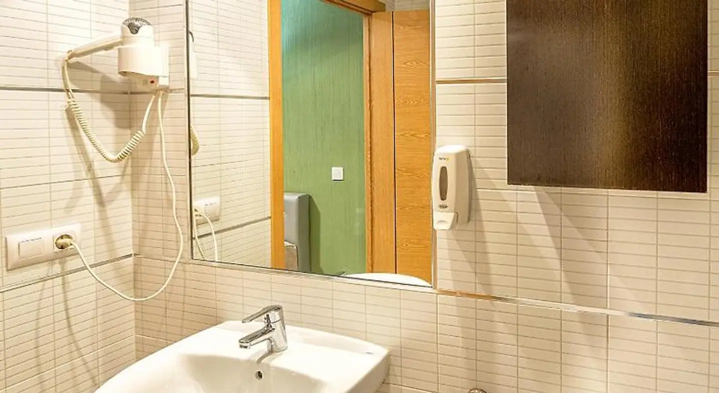 Hostal Real Aranjuez Badezimmer
