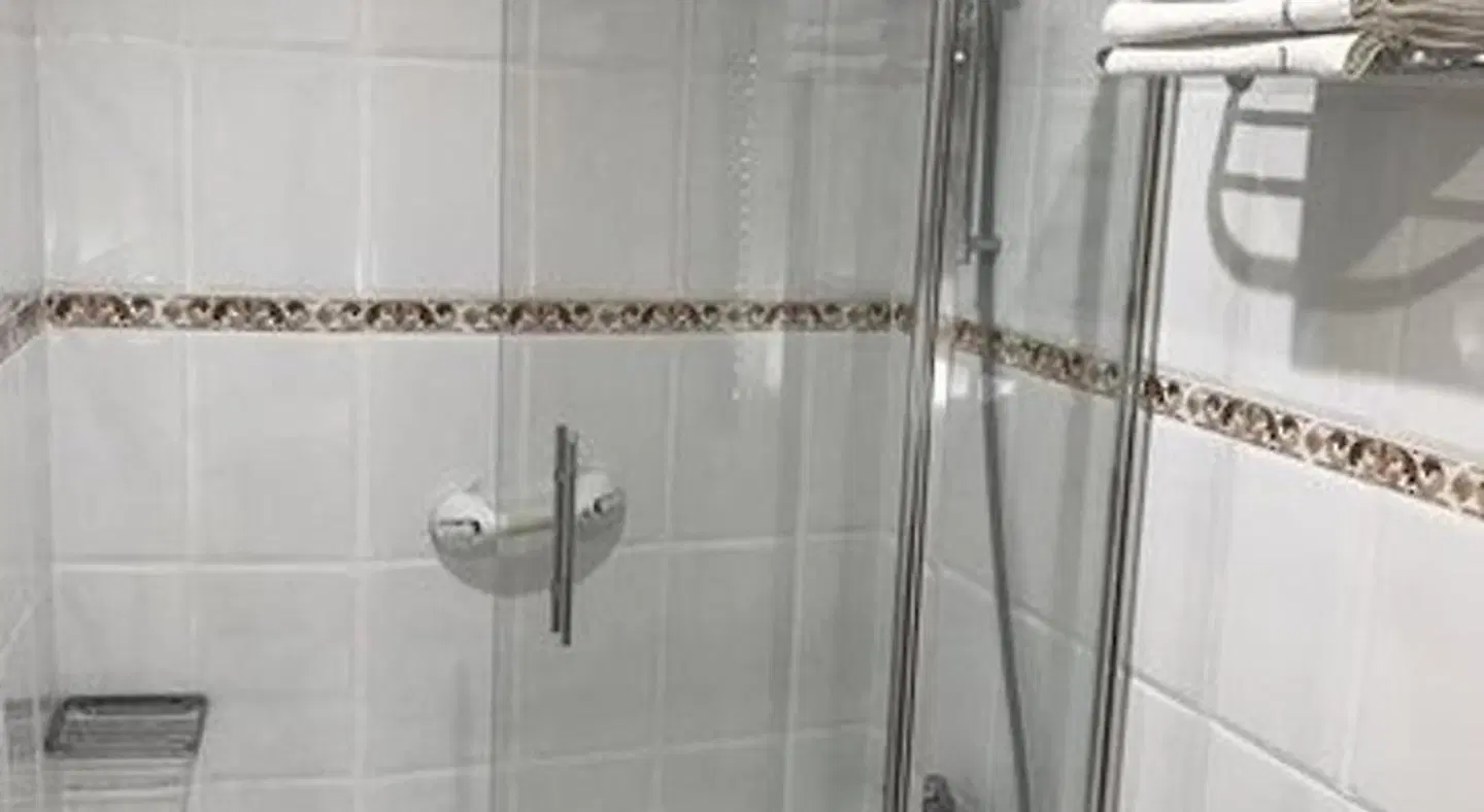Hostal Santo Tomé Badezimmer