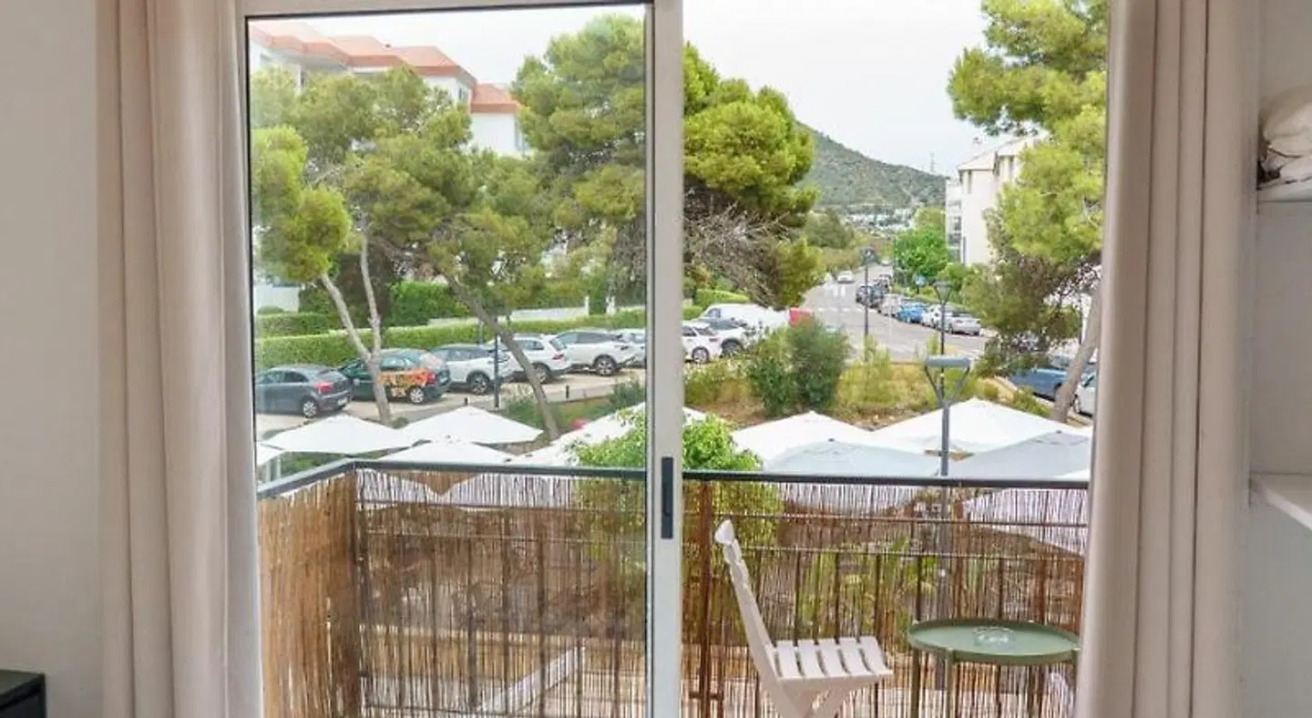 Sitges Beach Hostel Terrasse
