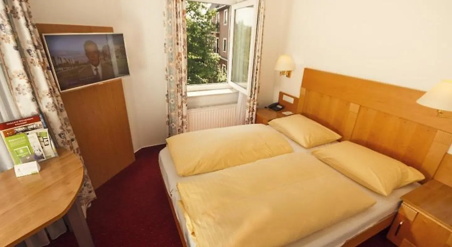 Adler ROOM_EXAMPLE