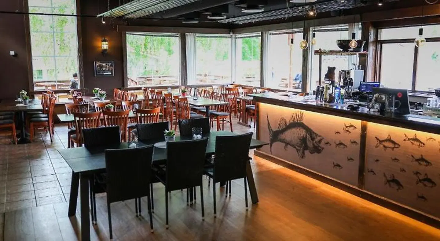 Oravi Apartments Bar