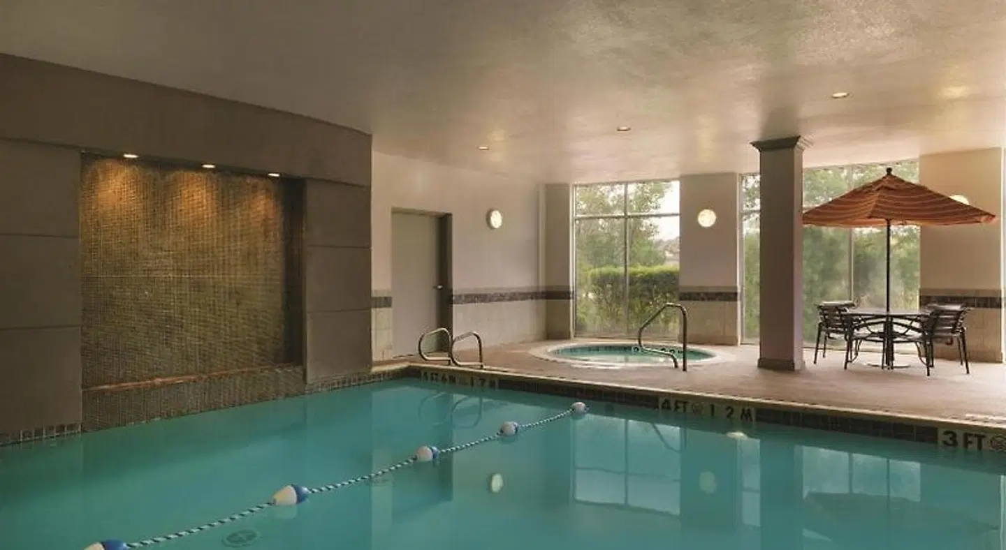 Hyatt Place College Station Hallenbad