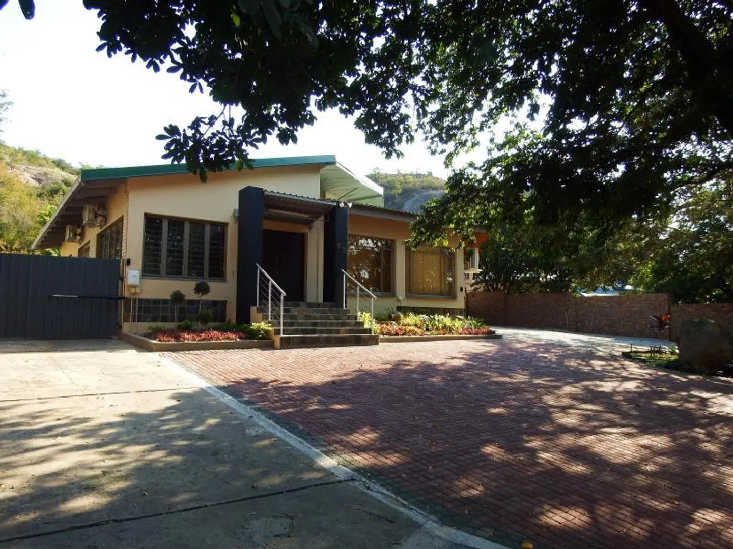 85 Ehmke Guesthouse EXTERIOR