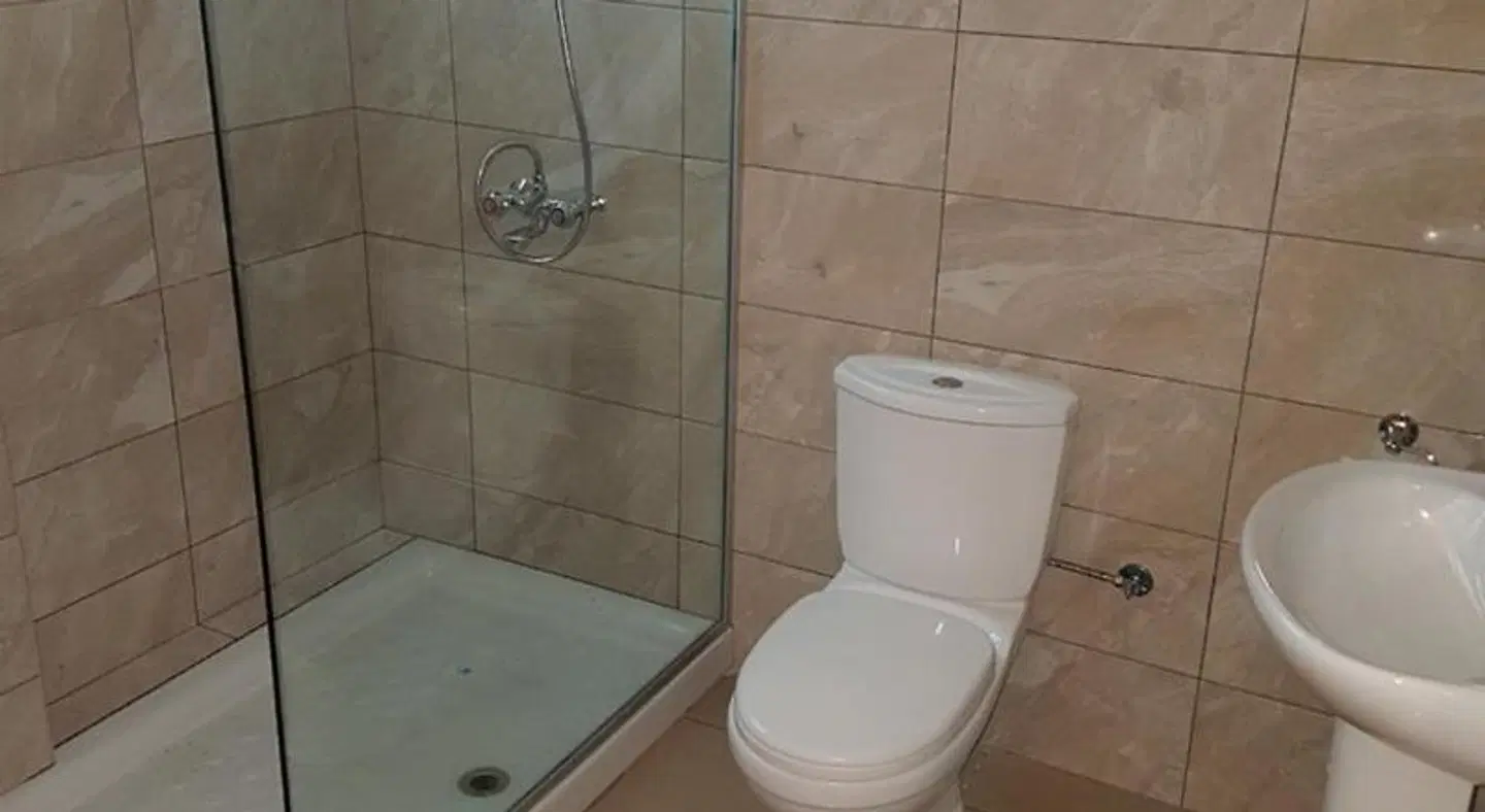 Eleni Apartments Badezimmer