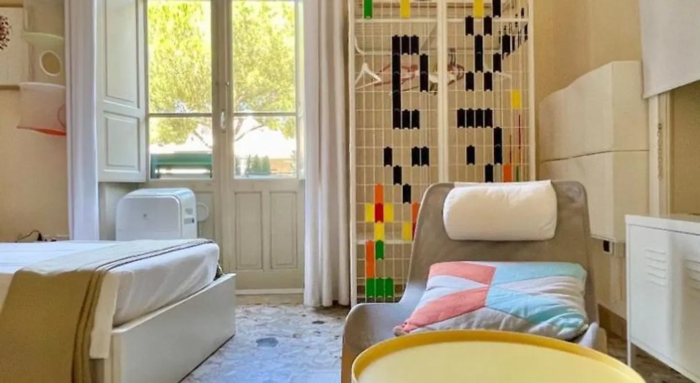 Three Rooms HEALTH_BEAUTY