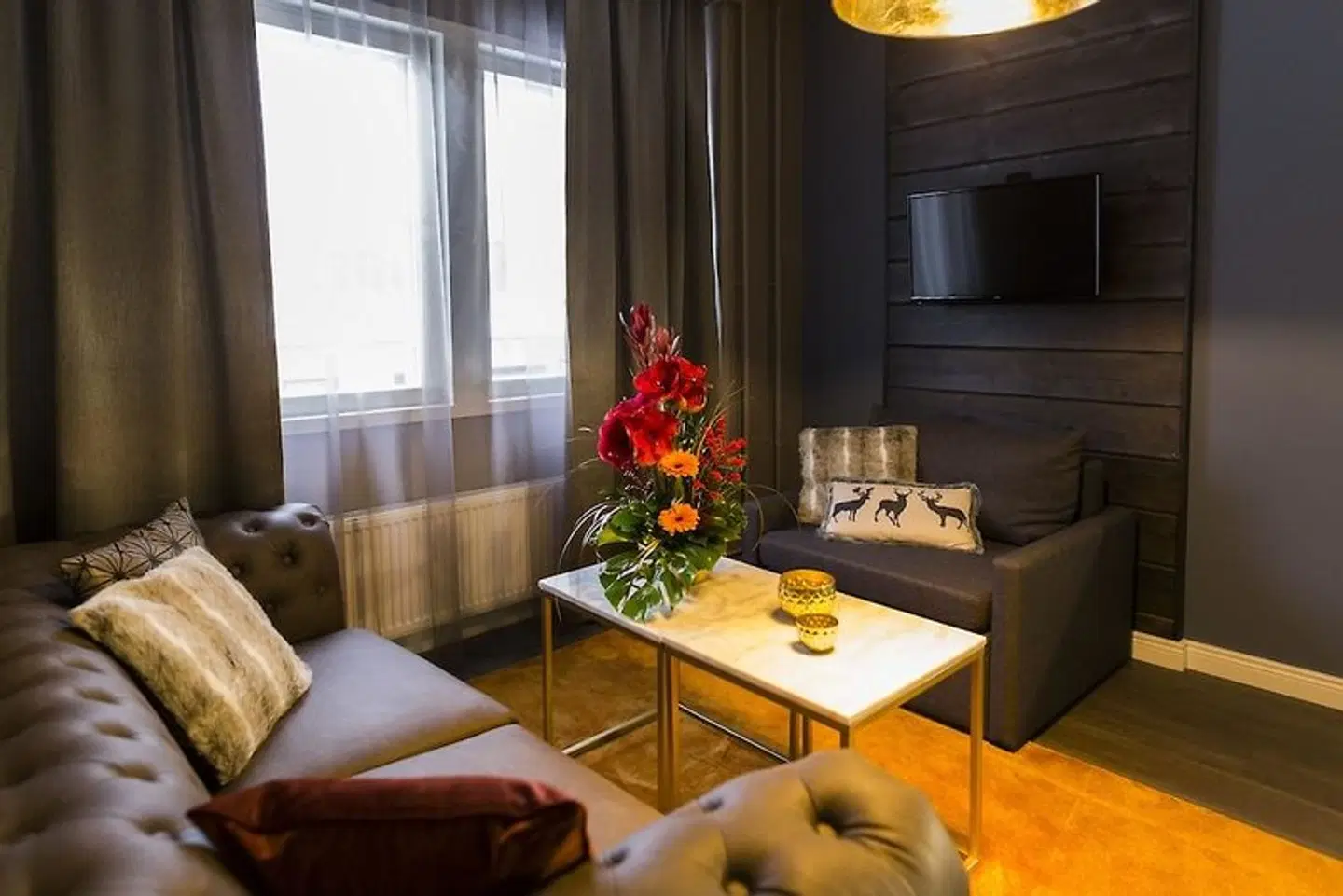 Golden Circle Suites ROOM_EXAMPLE