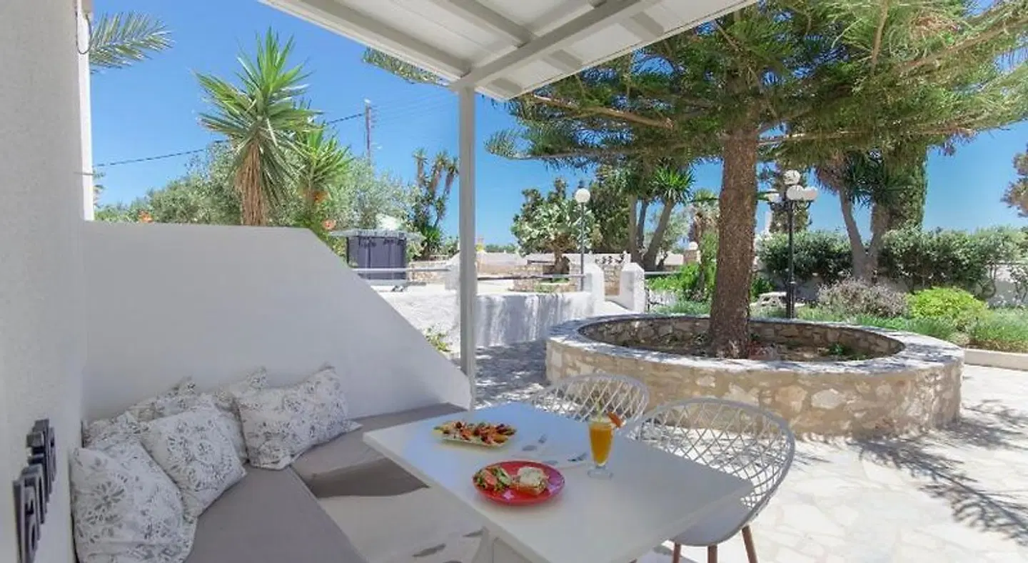 Margarita Studios Ambelas Terrasse