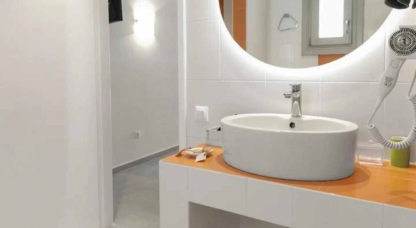 Margarita Studios Ambelas Badezimmer