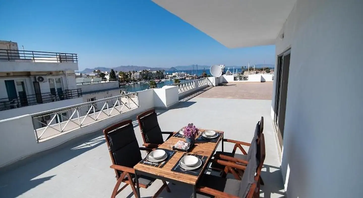 Jasmine Hotel Apartments Terrasse