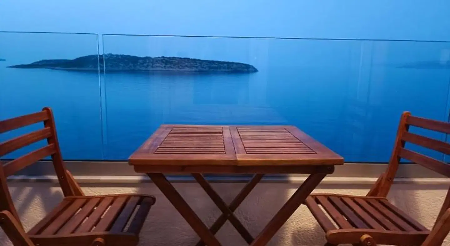 9 Muses Terrasse
