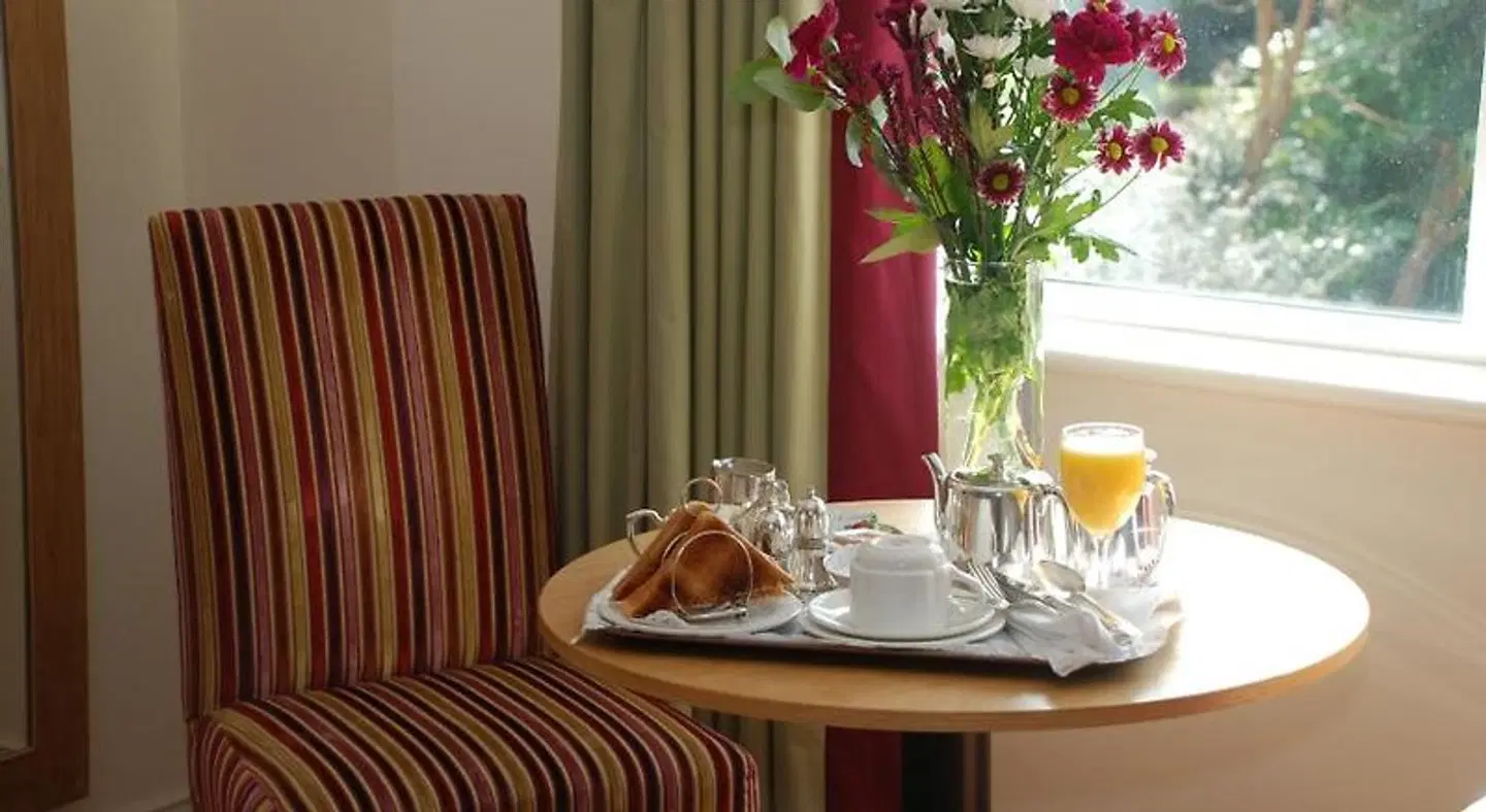 Casey's Hotel ROOM_EXAMPLE