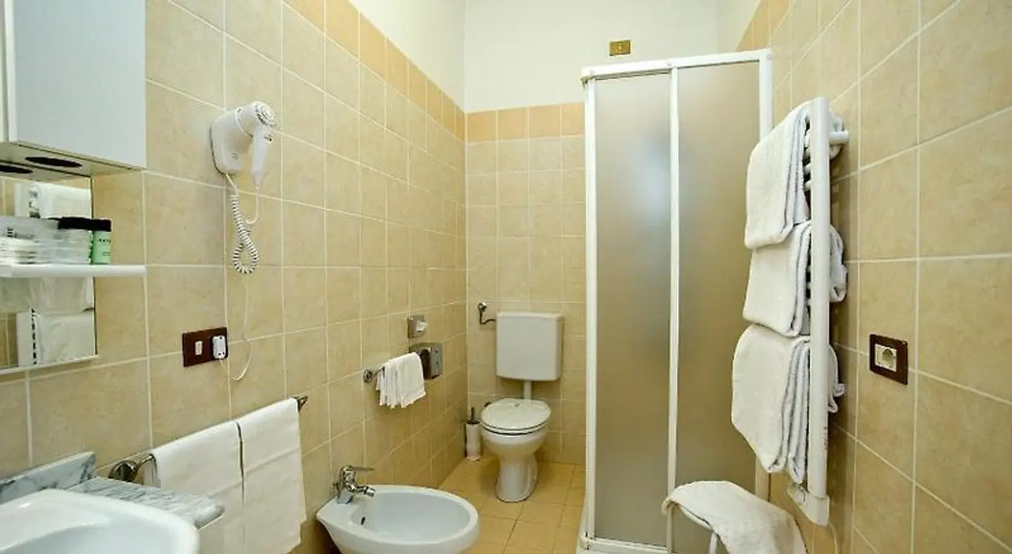 Villa Hotel Del Sole Badezimmer