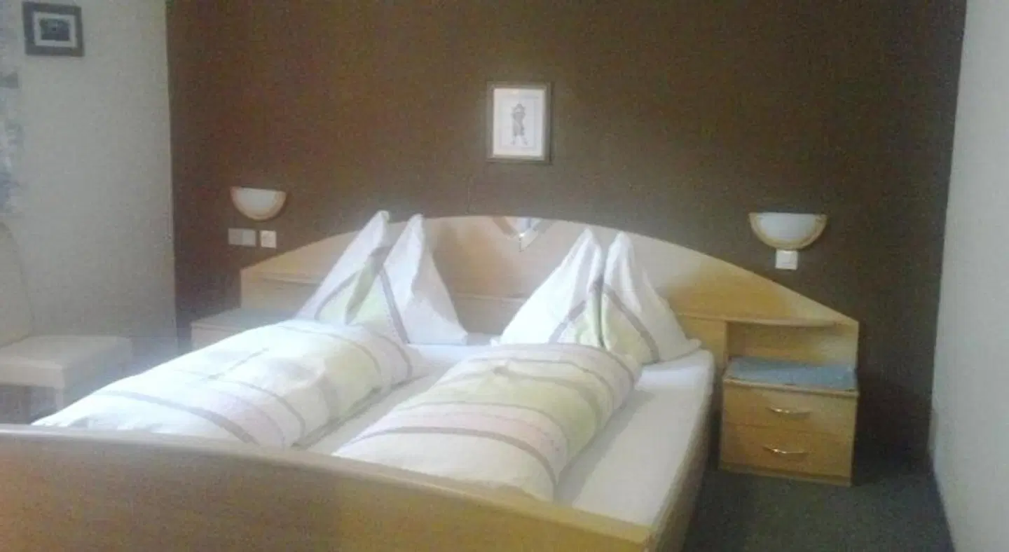 Bacher ROOM_EXAMPLE