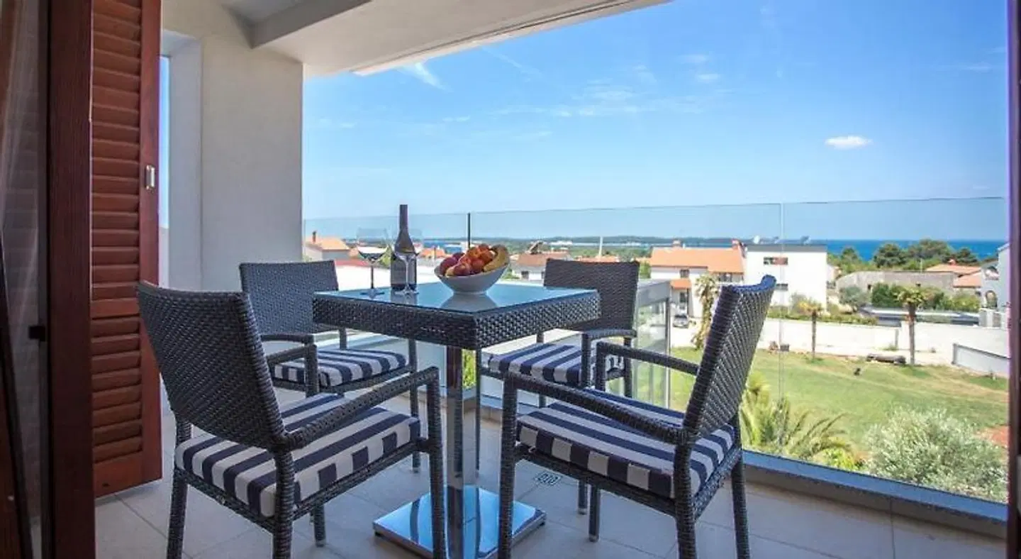 Adrion Aparthotel Terrasse