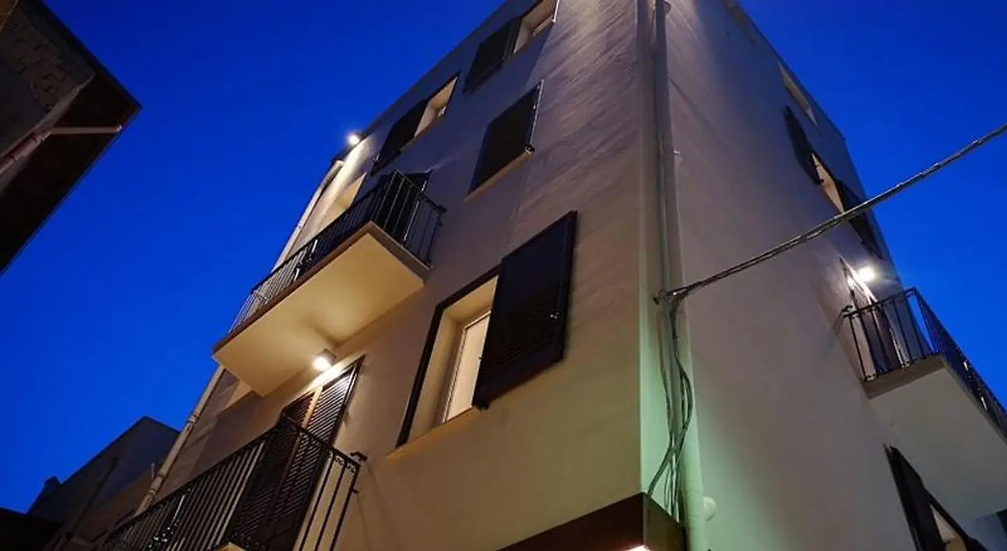 Cielo d' Alcamo EXTERIOR