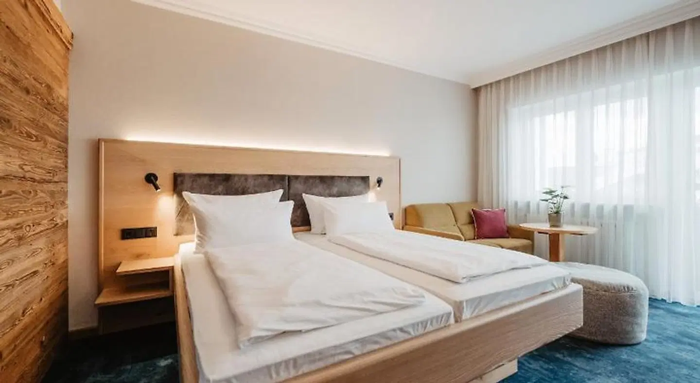 Absmeier ROOM_EXAMPLE