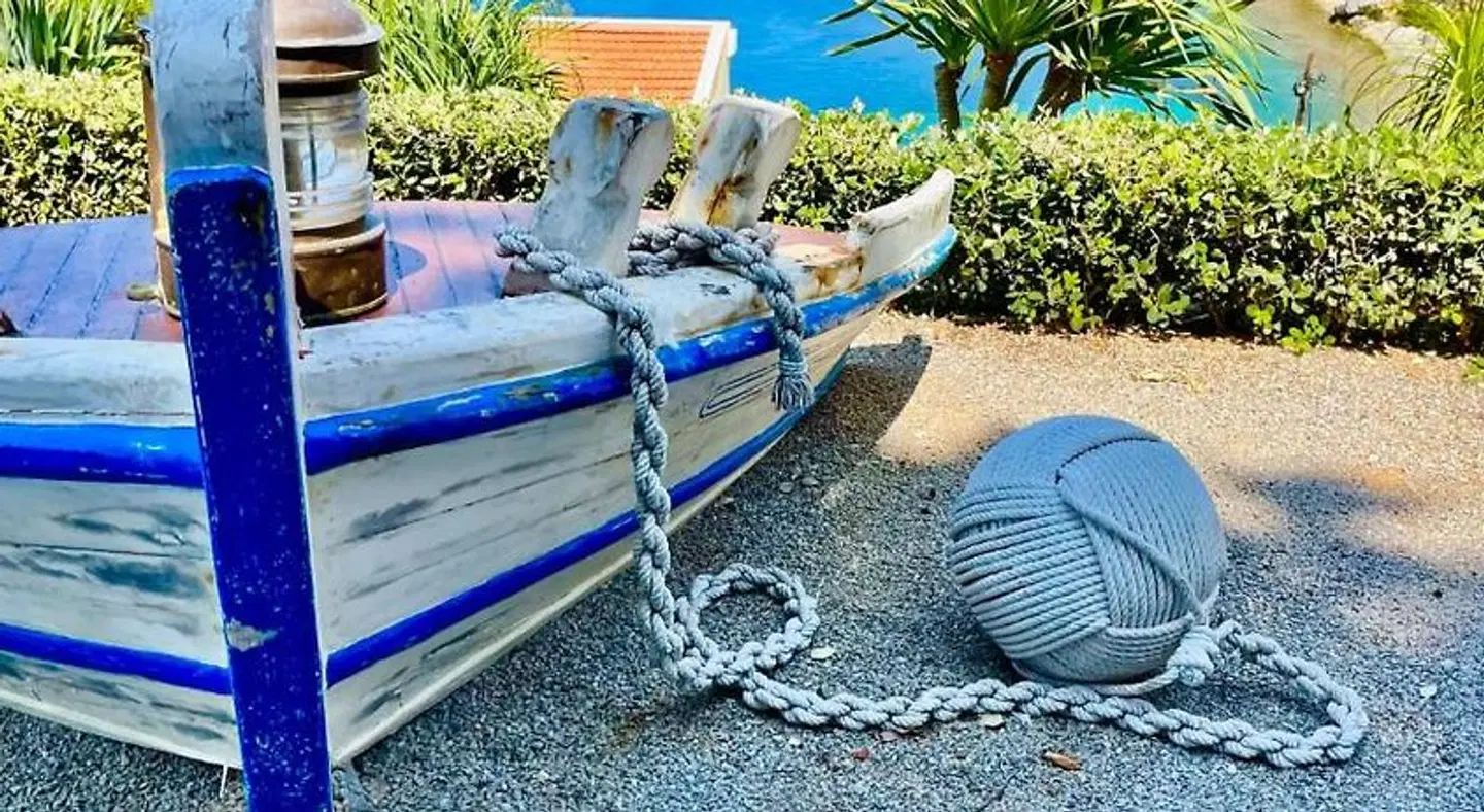 Niriides Hotel Apartments HEALTH_BEAUTY