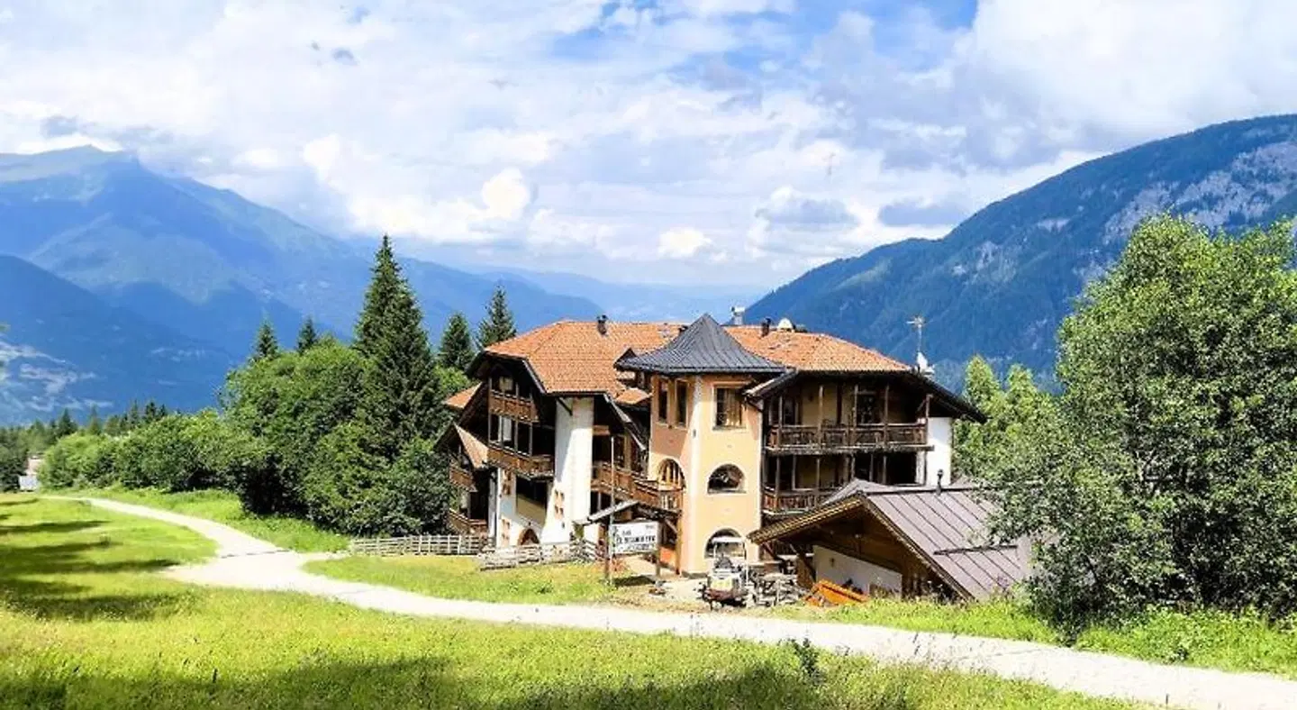 Hotel Dal Bracconiere EXTERIOR