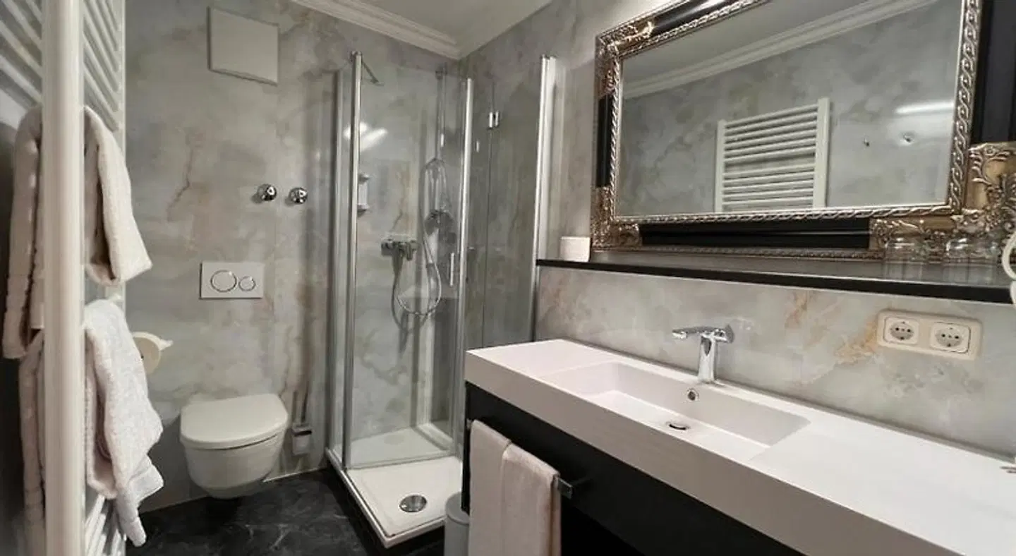 Appartementhotel Cura Bad Füssing Badezimmer