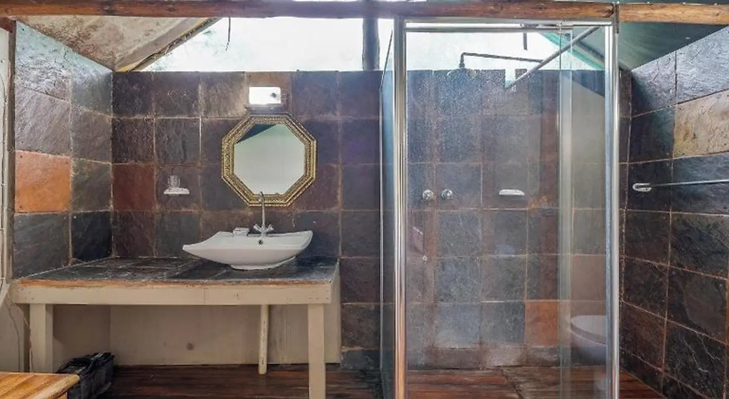 Ndzhaka Camp Badezimmer