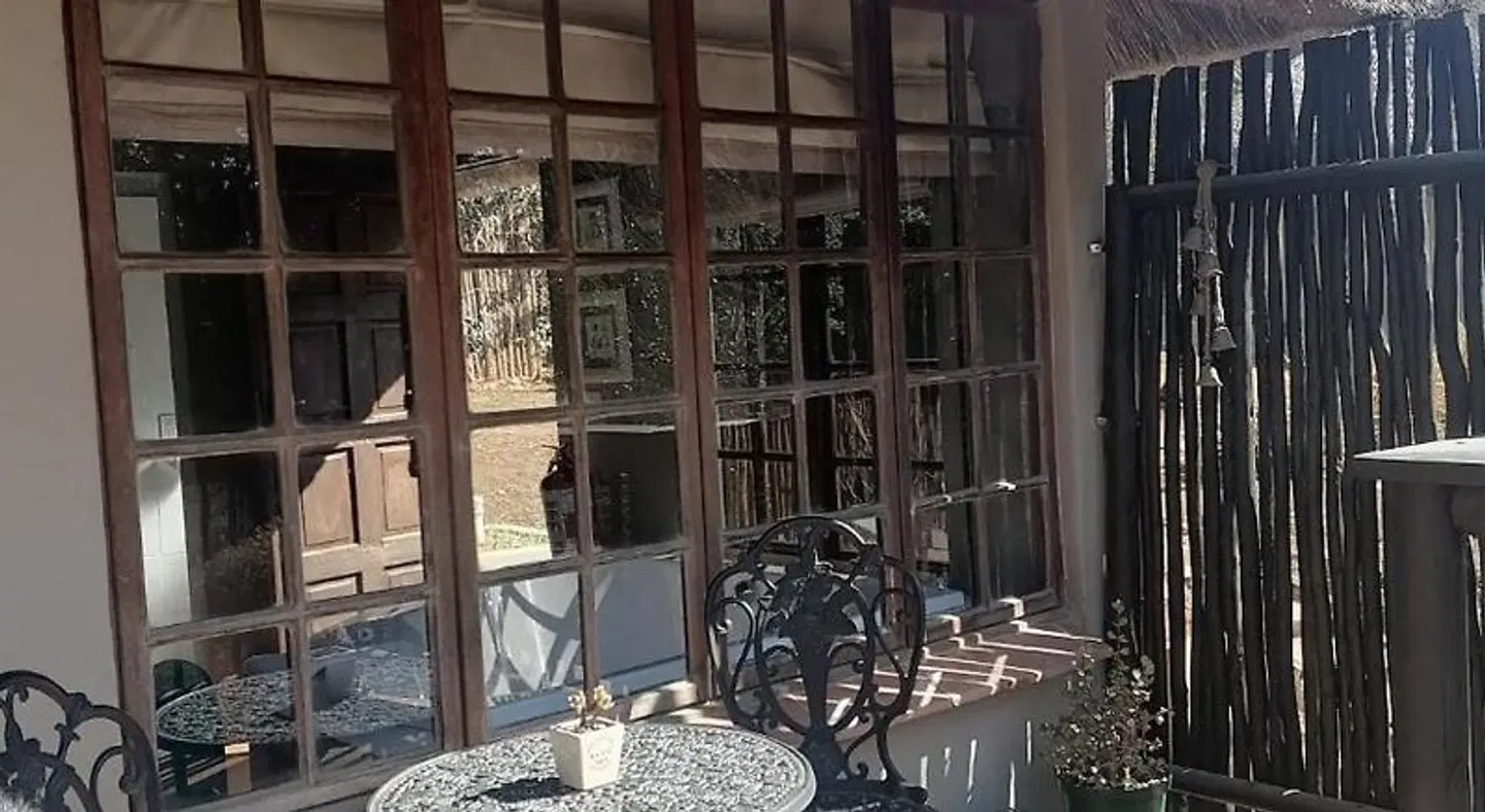 Hawklee Country House Terrasse