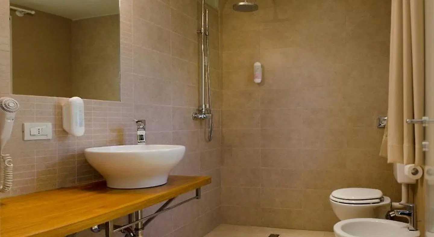 Osteria e Locanda Del Viaggiatore Badezimmer